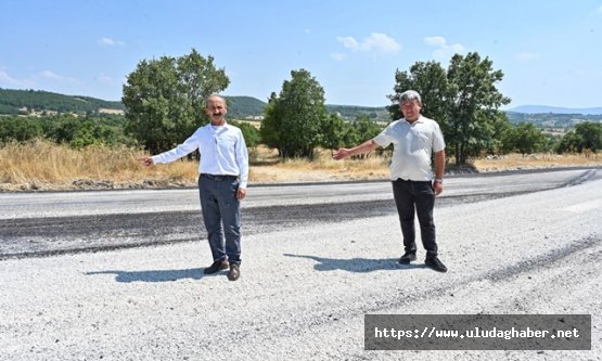 Bursa Büyükşehir Belediyesi'nden Harmancık'ta 5 mahallede 10 kilometrelik yol yenileme atağı