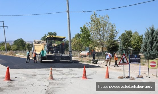 Bursa Büyükşehir Belediyesi'nden İnegöl'e sıcak asfalt yatırımı: Çalıkavak güzergahı yenilendi