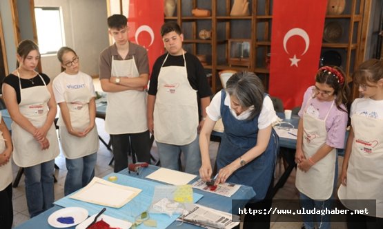 Osmangazi Belediyesi'nin gıda atölyesinde gençler doğayı sanatla buluşturdu