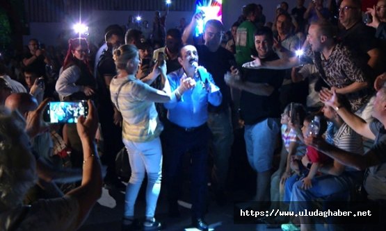 Uluslararası Bursa Festivali'nde Mustafa Keser rüzgarı: Unutulmaz türkü ve şarkı ziyafeti