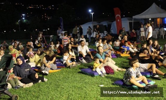 Bursa Büyükşehir Belediyesi MobilFest 2026'nın 6. durağı Hüdavendigar Kent Parkı oldu: Bilim ve eğlence buluştu