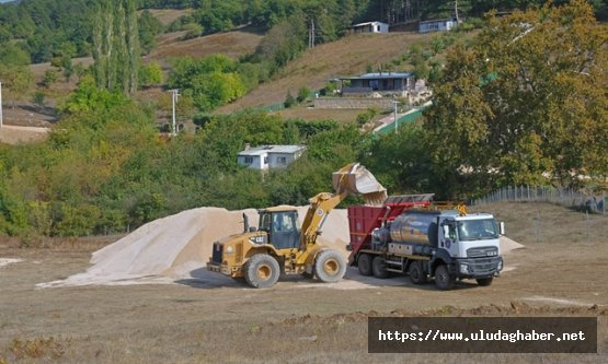 Bursa Büyükşehir Belediyesi'nden Osmangazi'de 15 kilometrelik yol atağı: Üç mahallenin ulaşım altyapısı yenileniyor