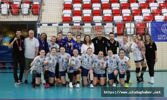Bursa Büyükşehir Belediyespor Hentbol Takımı deplasmanda Üsküdar'ı devirdi: Üst üste ikinci galibiyet