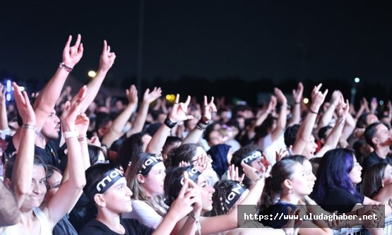 Bursa Kahve Festivali Sukaypark'ta kahve ve müzik tutkunlarını buluşturdu: Manga ve Yüksek Sadakat rüzgarı esti