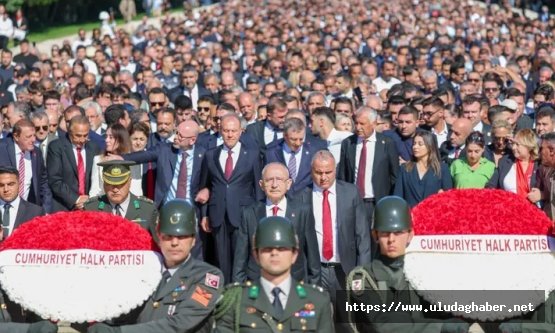 CHP Genel Başkanı Kemal Kılıçdaroğlu'ndan Anıtkabir ziyareti: 'Cumhuriyetimizi demokrasiyle taçlandıracağız'