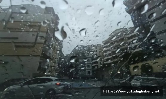 Meteoroloji'den kritik uyarılar peş peşe geldi: Sıcaklıklar hissedilir derecede düşüyor, kuvvetli yağış ve fırtına kapıda