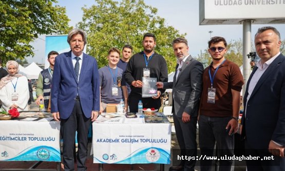 Bursa Büyükşehir Belediyesi Başkan Vekili Şahin Biba, BUÜ#039;deki quot;Senin Üniversitenquot; etkinliklerinde gençlerle buluştu: quot;Üniversite hayatınızı aktif ve dolu dolu geçirinquot;
