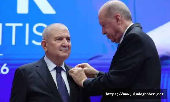 Bursa Milletvekili Cemalettin Kani Torun resmen AK Parti'de: Rozetini Cumhurbaşkanı Erdoğan taktı