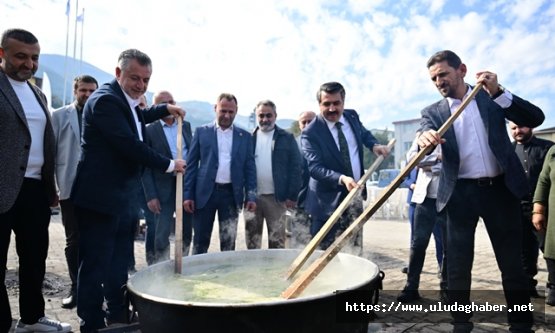 Hamamlıkızıkta asırlık gelenek yaşatıldı: Bereket ve şifa için #039;Nebi Dede Çorbası#039; kaynadı