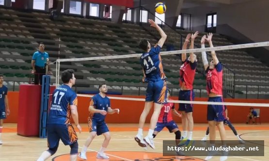 İnegöl Belediyespor Parkede Fırtına Gibi Esti: 5'te 5 Yaparak Liderliğini Sürdürdü