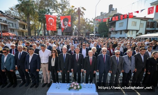 Mudanya Mütarekesi'nin 104. yıl dönümü Mütareke Meydanı'nda coşkuyla kutlandı: Barış Yolu Ödülü Prof. Dr. Mehmet Haberal'ın oldu
