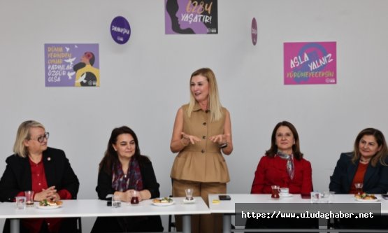 Nilüferde 26 Ekim Kadın Muhtarlar Günü coşkusu: quot;Nilüfer bir kadın şehriquot;