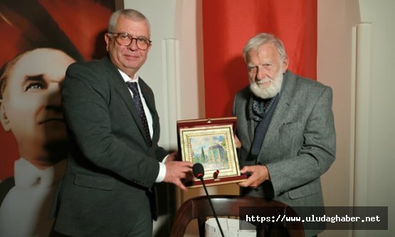 Osmangazi'de Yahya Kemal Beyatlı anıldı: Prof. Dr. Sadettin Ökten'den medeniyet vurgusu