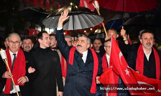 Yıldırım Belediye Başkanı Oktay Yılmaz'dan 29 Ekim mesajı: 'Cumhuriyetimizi sonsuza kadar yaşatacağız”