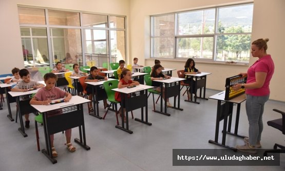 Yıldırım Gençlik Merkezi Güz Okulu kayıtları başlıyor: Ücretsiz kurslar 19 Ekim'de kapılarını açıyor