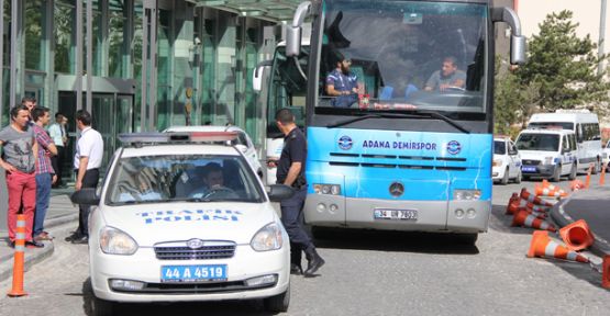 Adana Demirspor'u VALİ Bile Koruyamadı!