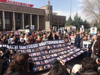Ankara Garı'nda Hayatını Kaybedenler Anıldı!