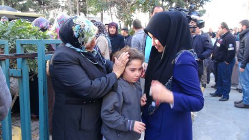 Annesini Gözyaşlarıyla Uğurladı!