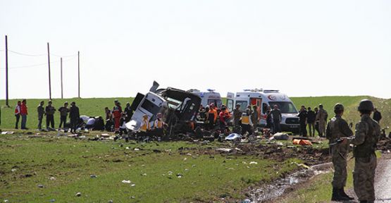 Askerleri Taşıyan Servis Aracına Bombalı Saldırı!