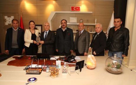Azerbaycan Kültür Derneğinden Bozbey'e Teşekkür!
