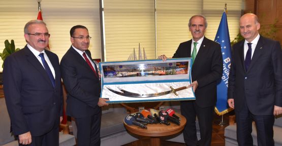 Bakan Bozdağ Başkan Altepe'yi Tebrik Etti!