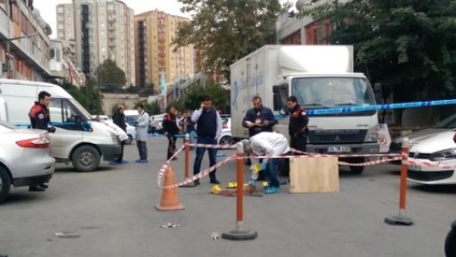 Beraber Yaşadığı Kadını Öldürdü!