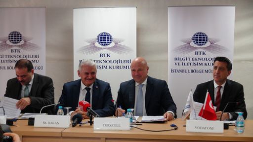 Binali Yıldırım: Reklamlarda Yarış Ediyorsunuz Ama!