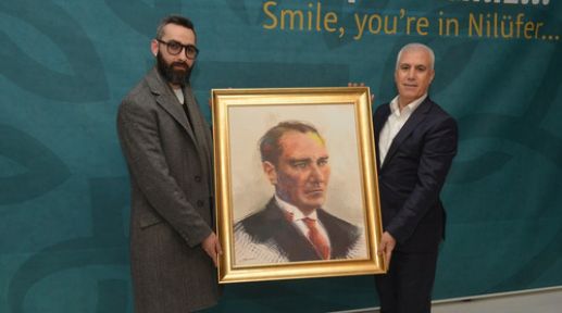Bozbey'e Atatürk Portresi!