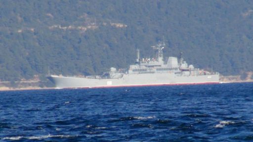 Çanakkale Boğazı'ndan Savaş Gemisi Geçti!