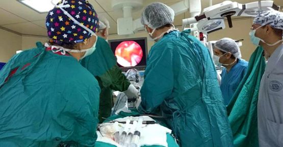 Canlı Yayınla Ameliyat!