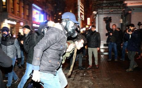 Cizre Olaylarını Protesto Eden Gruba Müdahale!