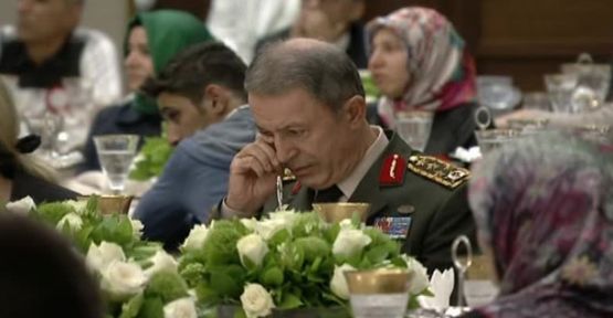 Erdoğan Genel Kurmay Başkanı'nı Duygulandırdı!