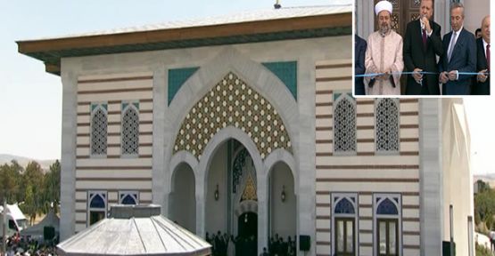 Cumhurbaşkanı Havalimanında Cami Açılışı Yaptı!