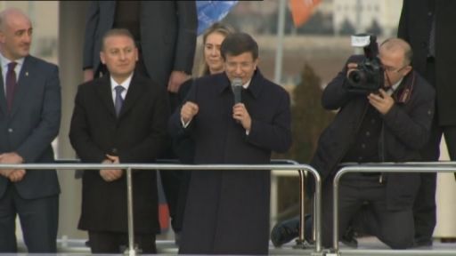 Davutoğlu: Hep Birlikte Yeni Türkiye'ye Yürüyeceğiz!