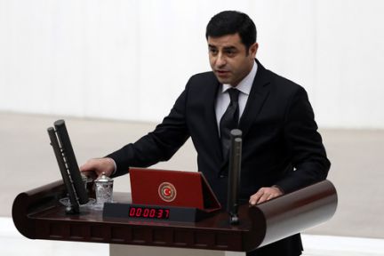 Demirtaş Mecliste Yemin Etti!