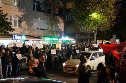 'Demokrasi Nöbeti' Gecede Devam Etti!