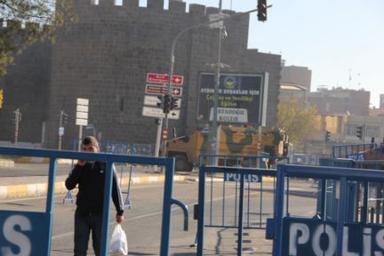 Diyarbakır'da Hayat Durma Noktasında!