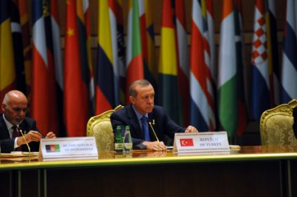 Erdoğan Tarafsızlık Konferansında!