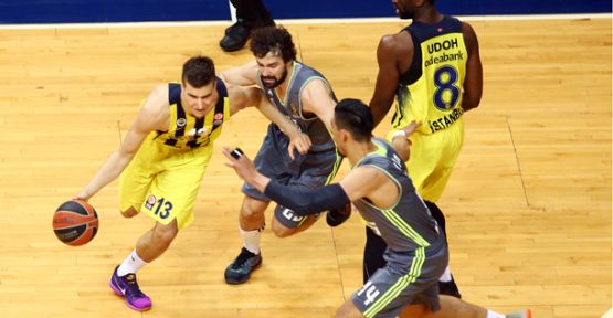 Fenerbahçe Seriyi 2-0 Yaptı!