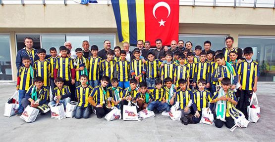 Fenerbahçe Diyarbakırlı Minikleri Ağırladı!