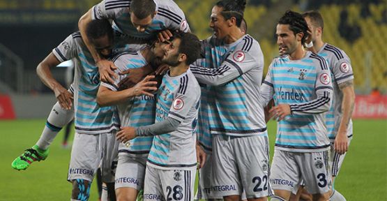 Fenerbahçe Yarı Finalde!