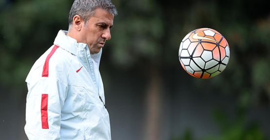 Galatasaray İle Yolları Ayrıldı!