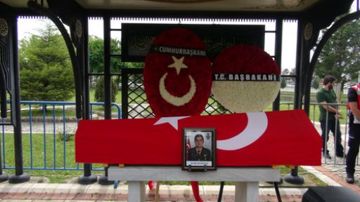 GÖZYAŞLARIYLA UĞURLANDI!