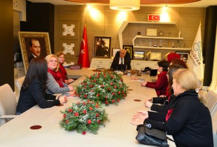 Gülen Kadınlardan Başkan Bozbey'i Ziyaret!