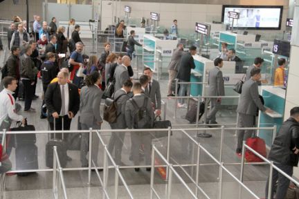 Hocasız ve Kaptansız Gittiler!