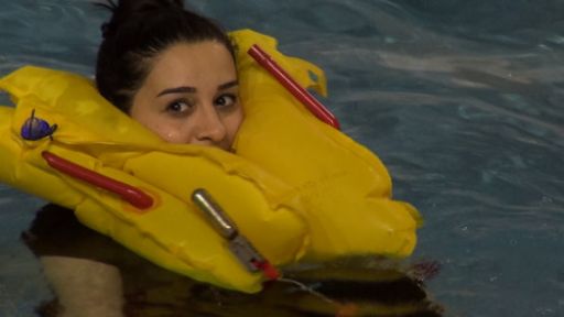 Hosteslere Komando Eğitimi!