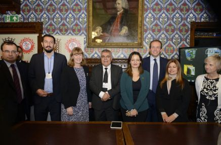 İngiltere Parlamentosu'nda Alevi Sekreteryası!