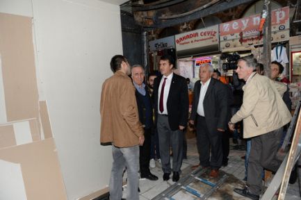 İşyerleri Yanan Esnafın Dükkanları Onarılıyor!