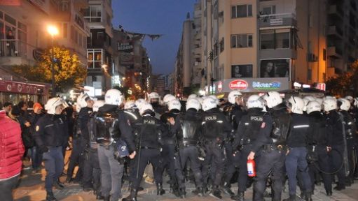 İzmir'de HDP'liler Gözaltına Alındı!