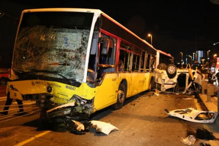 Kadıköy'de Feci Kaza!